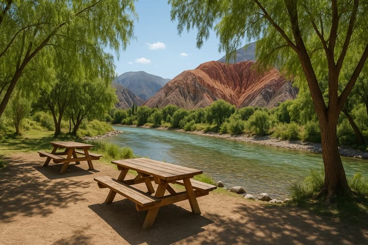 Demo Hotel - Riverside Picnic Area